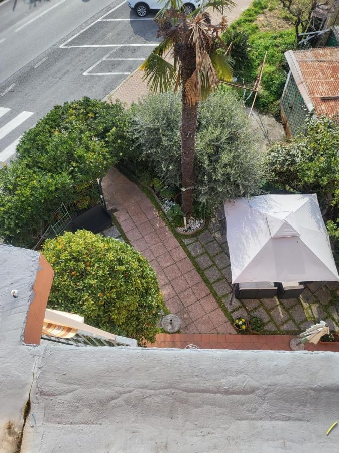 Villa Rosa Loano Eksteriør billede