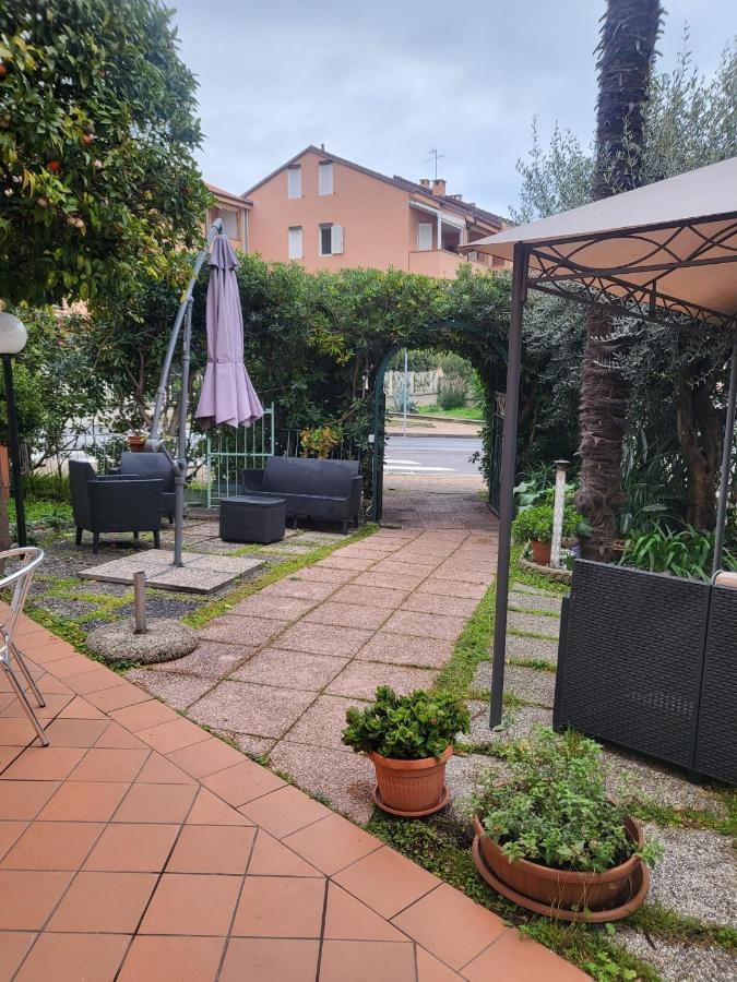 Villa Rosa Loano Eksteriør billede