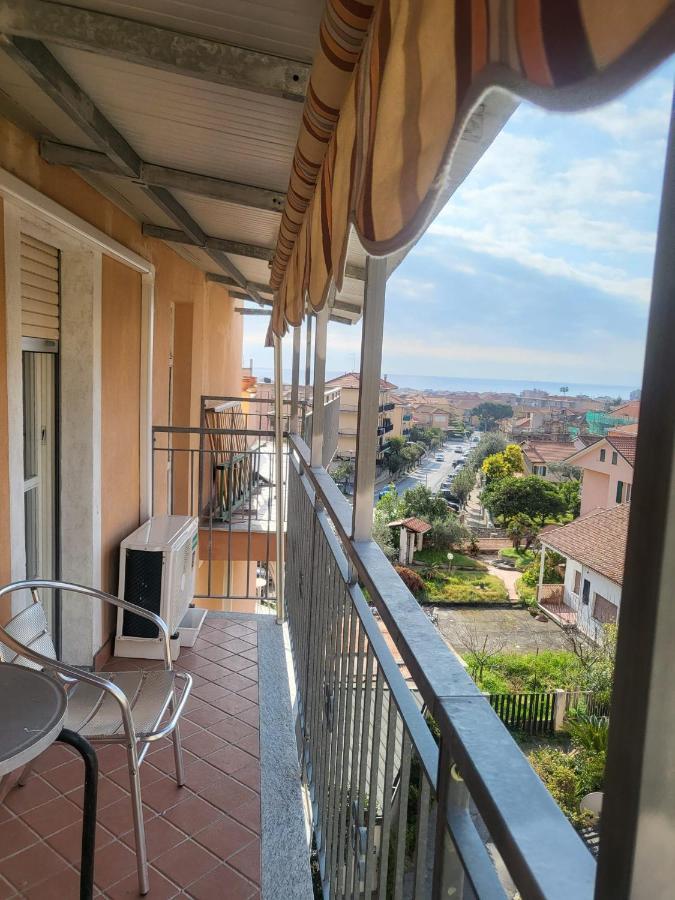 Villa Rosa Loano Eksteriør billede