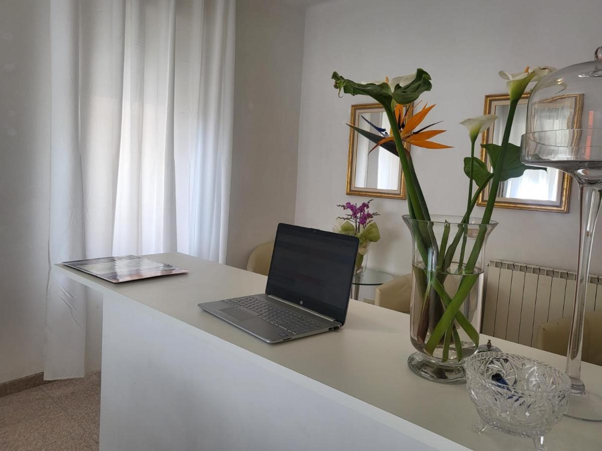 Villa Rosa Loano Eksteriør billede